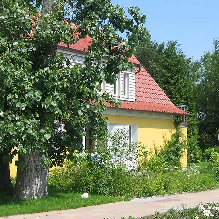Kiebitzort Ruegen Otel Ummanz