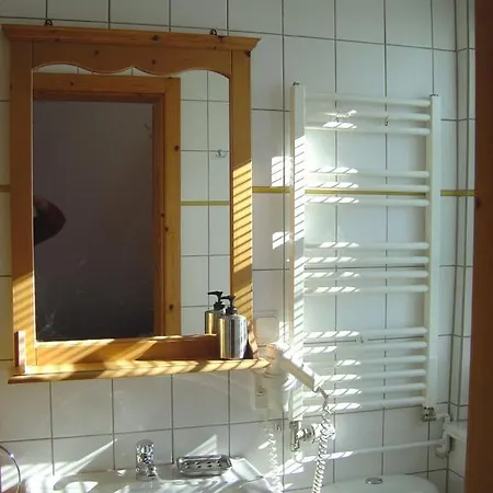 Kiebitzort Ruegen Hotel *