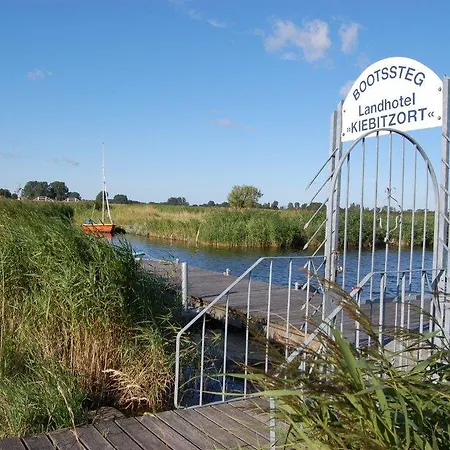 Kiebitzort Ruegen Otel Ummanz